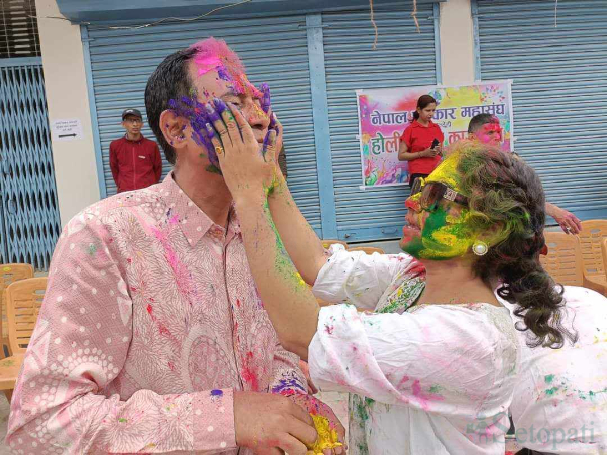 holi-(2)-1711366476.jpg