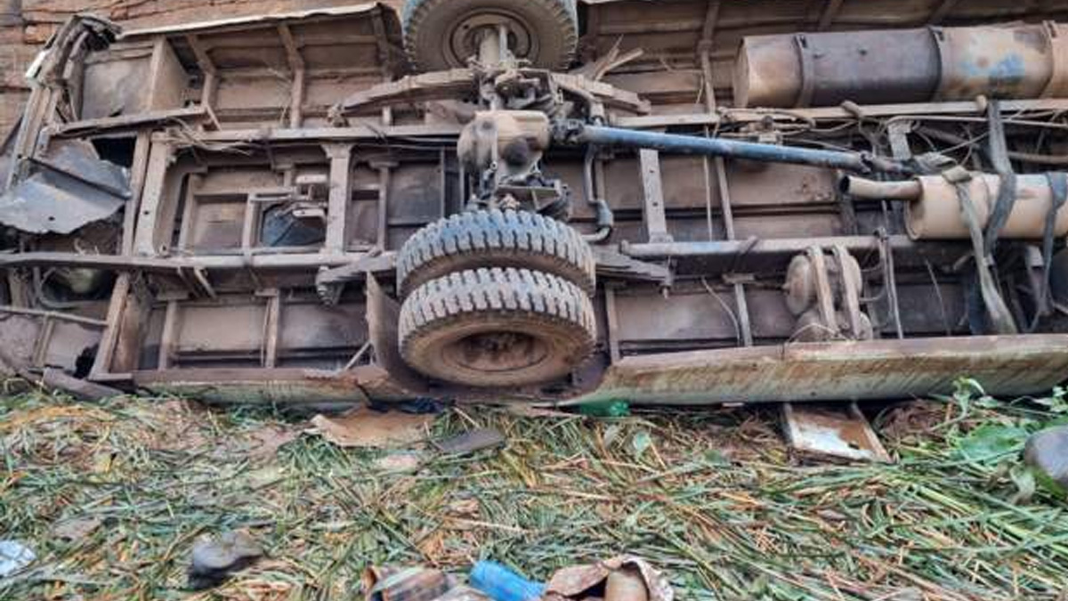 भारतको छत्तीसगढमा मजदुर बोकेको बस दुर्घटना, १२ जनाको मृत्यु