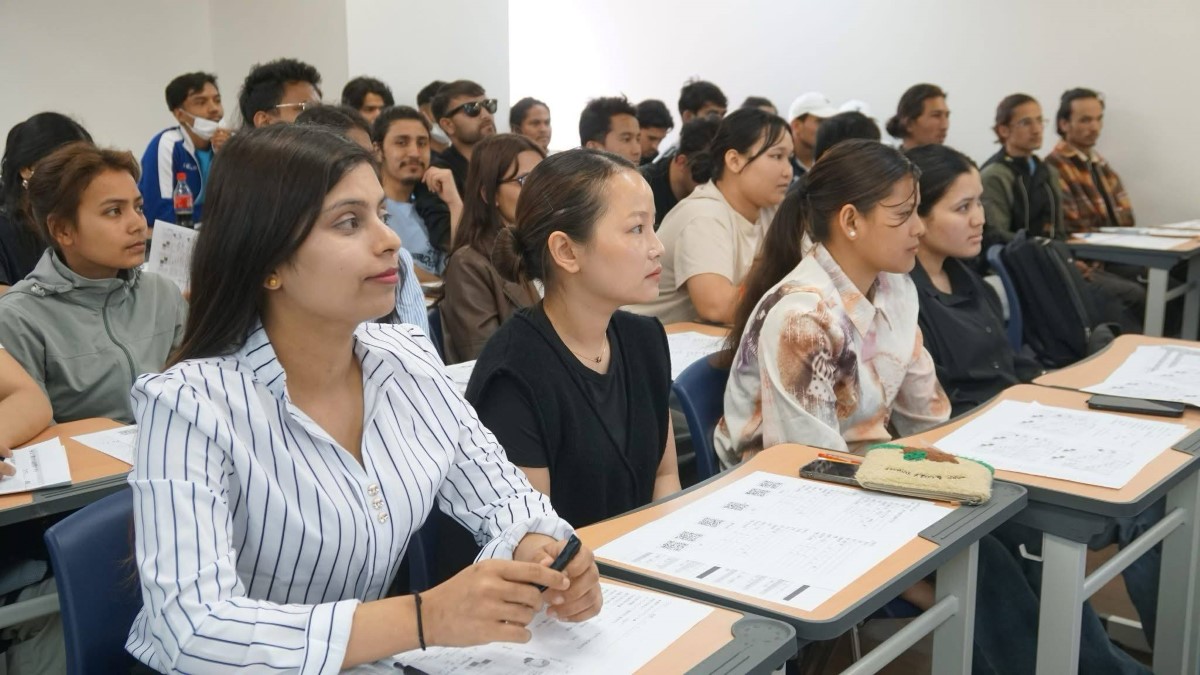 japan-student-1748695019.jpg
