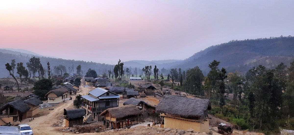 सुर्खेतको बराहताल गाउँपालिकामा पर्ने इखेनी बस्ती। तस्बिरः दिपक