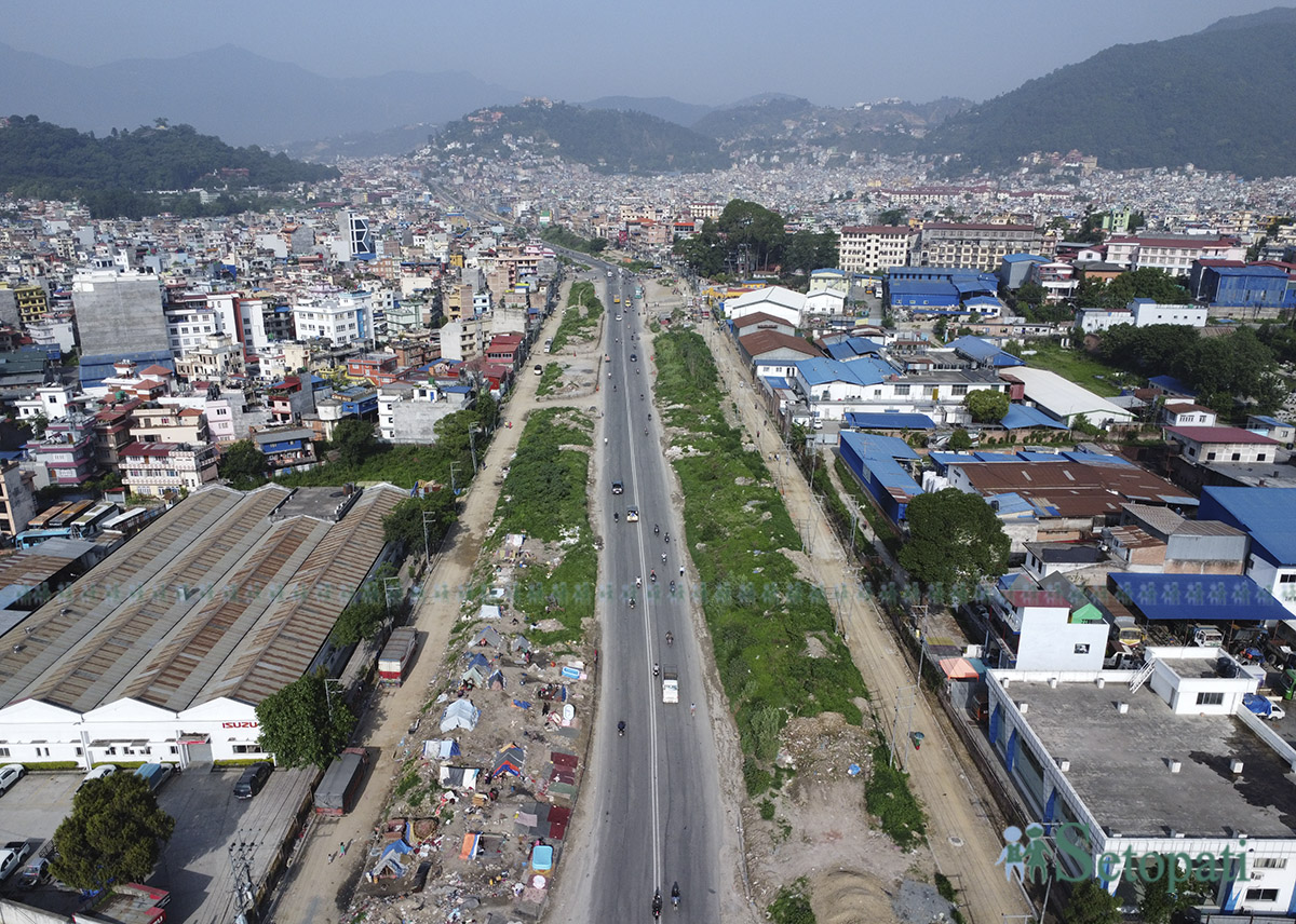 kathmandu-road-(10)-1748833572.jpg