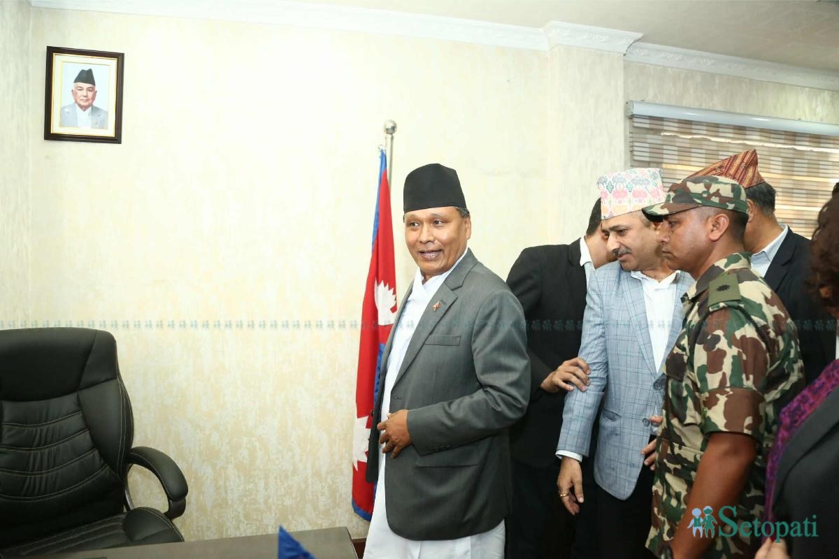 kulman-ghising-(5)-ink-1757926745.jpeg