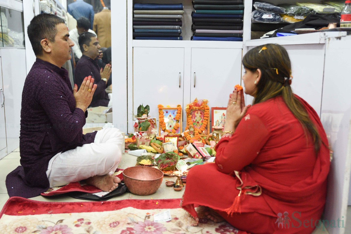 laxmi-ppooja-(18)-1760965258.jpg