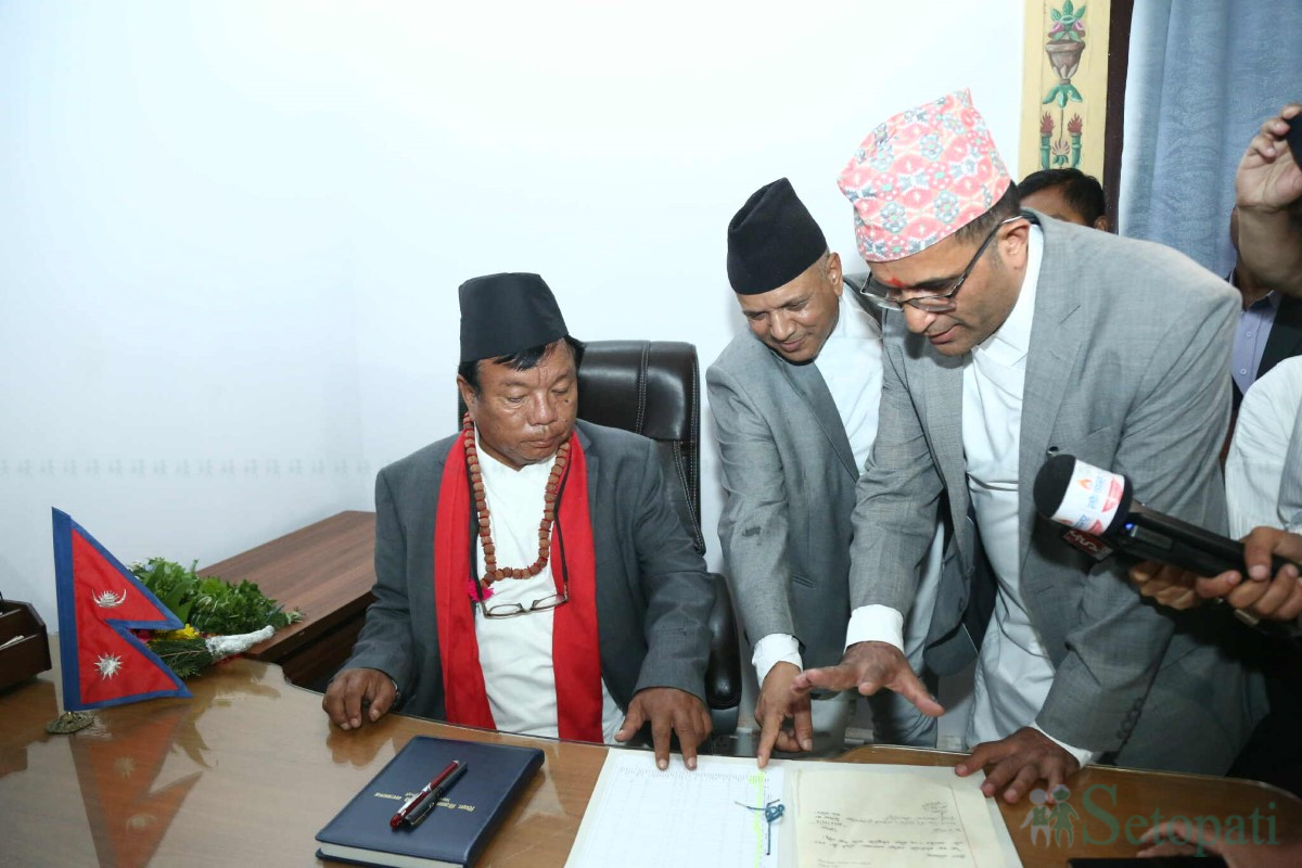 mahabir-pun-(3)-1758537162.jpg