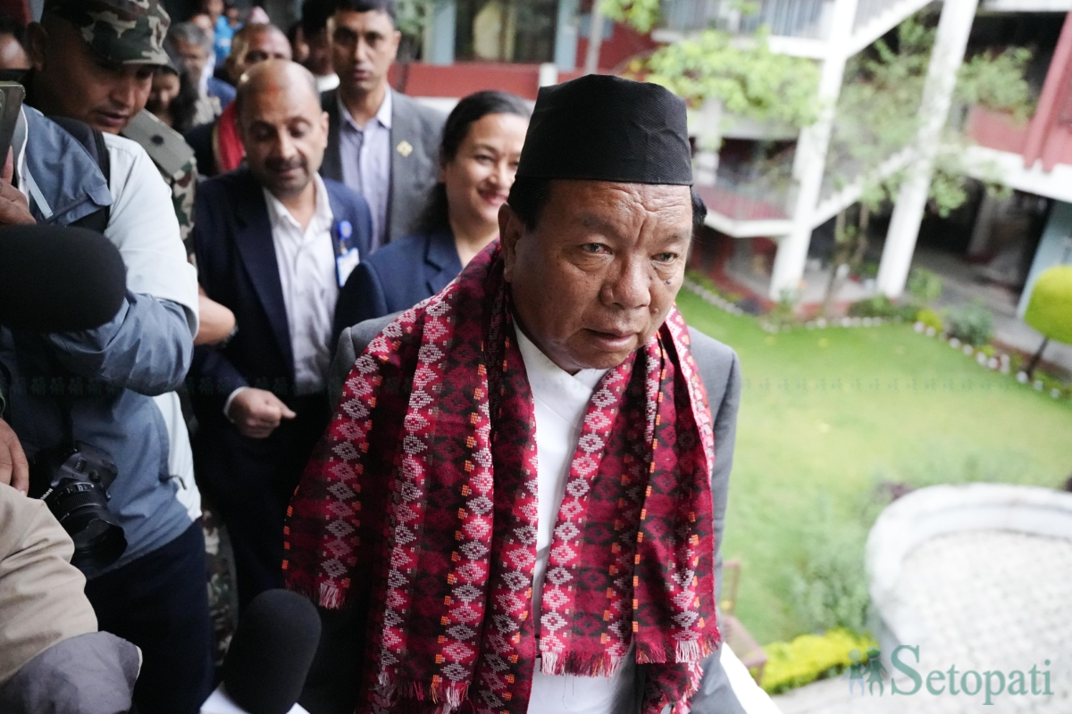 mahabir-pun-(3)-1781010641.jpg