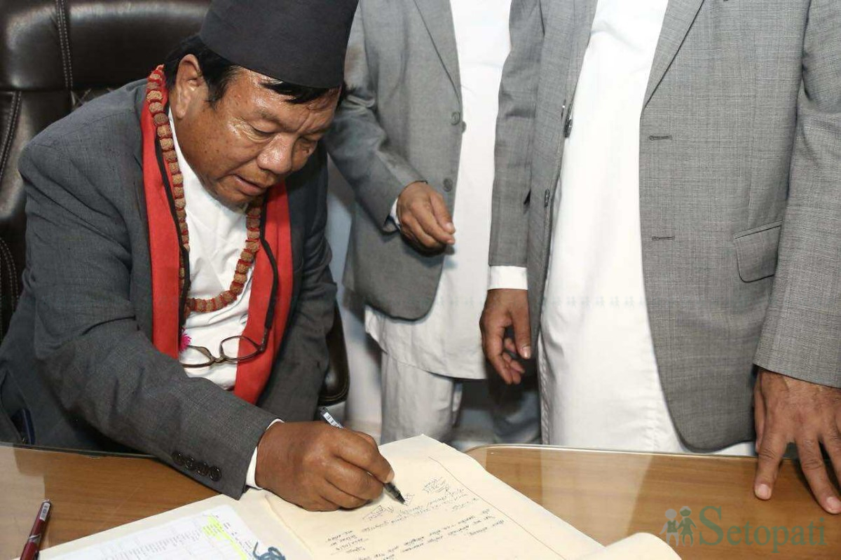 mahabir-pun-(7)-1758537164.jpg