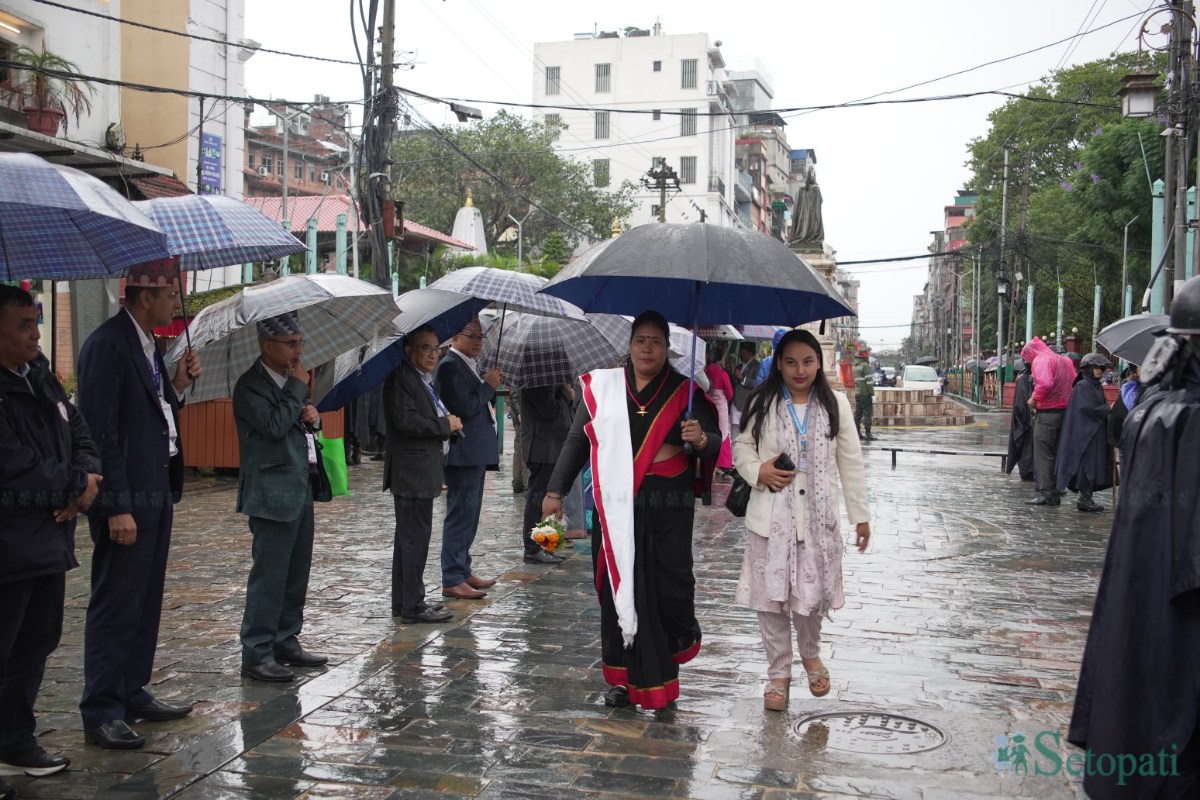 ministers-in-indra-jatra-(20)-ink-1790331185.jpeg