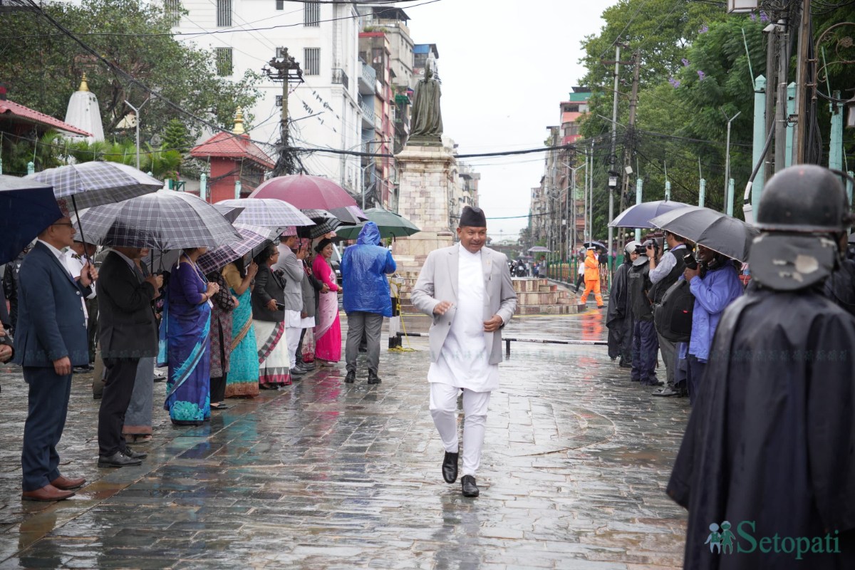 ministers-in-indra-jatra-(8)-ink-1790331183.jpeg