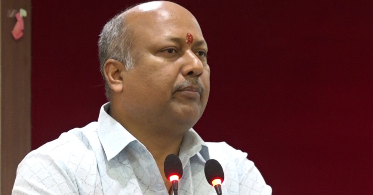 सीमाबाट अनधिकृत भित्रिएका माछामा फर्मालिनको प्रयोग हुने गरेको छ, तत्काल रोकौँः मुख्यमन्त्री सिंह