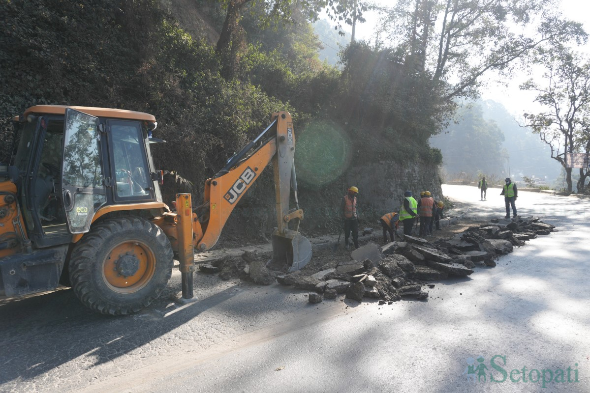 nagdhunga-naubise-road-(2)-1765352943.jpg
