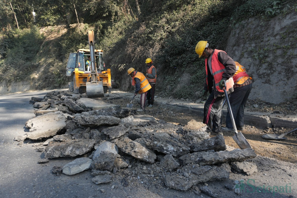 nagdhunga-naubise-road-(9)-1765352946.jpg