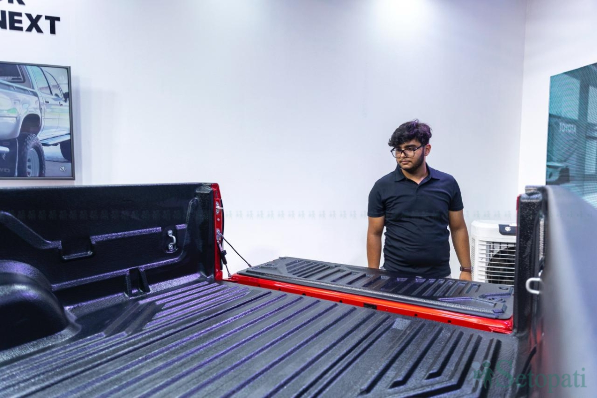 naima-auto-show-(10)-1786521908.jpg