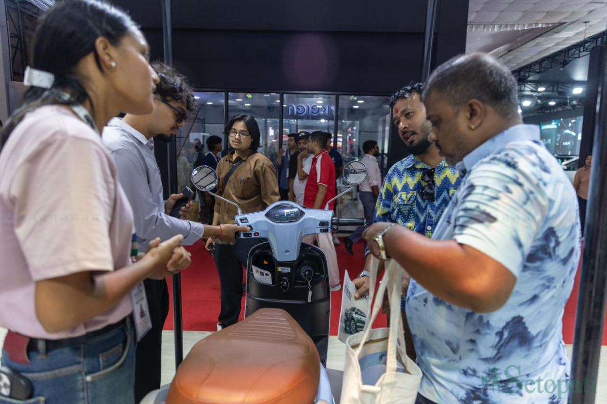 naima-auto-show-(3)-1786521906.jpg