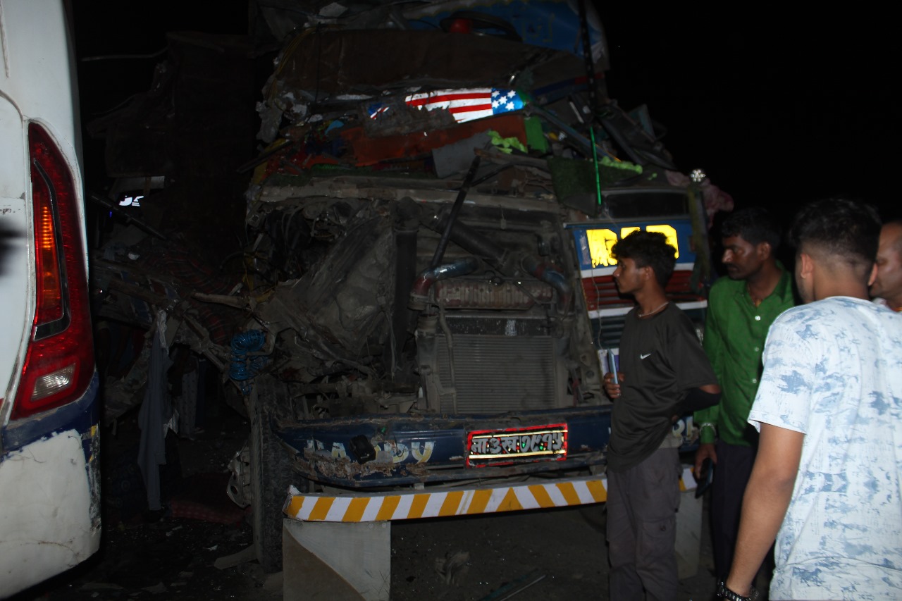 narayangadh-muglin-accident-(5)-1716773744.jpeg