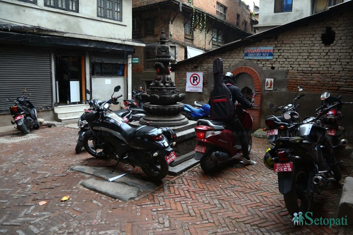new-road-parking-(3)-ink-1720590655.jpeg