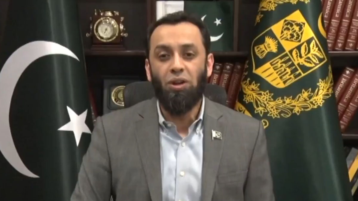 पाकिस्तानका सञ्चारमन्त्री अताउल्लाह तरार।