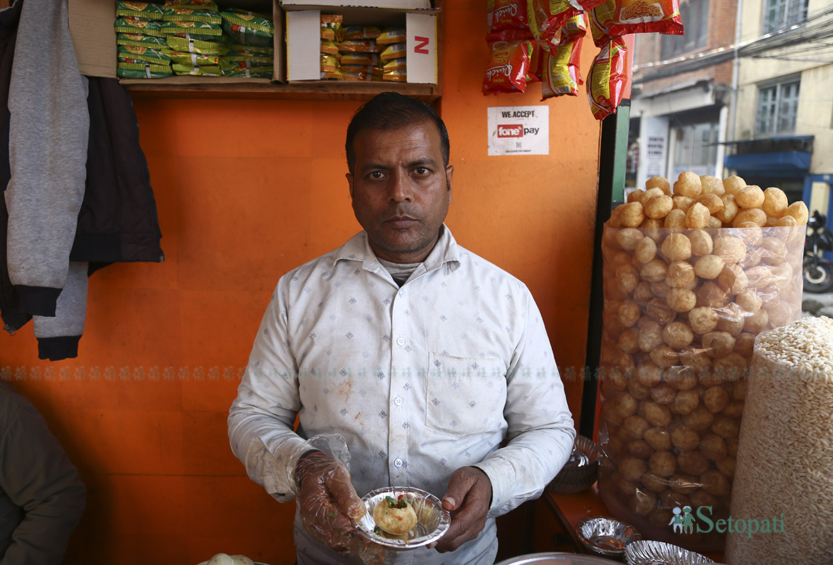 panipuri-adda5-1764692828.jpg