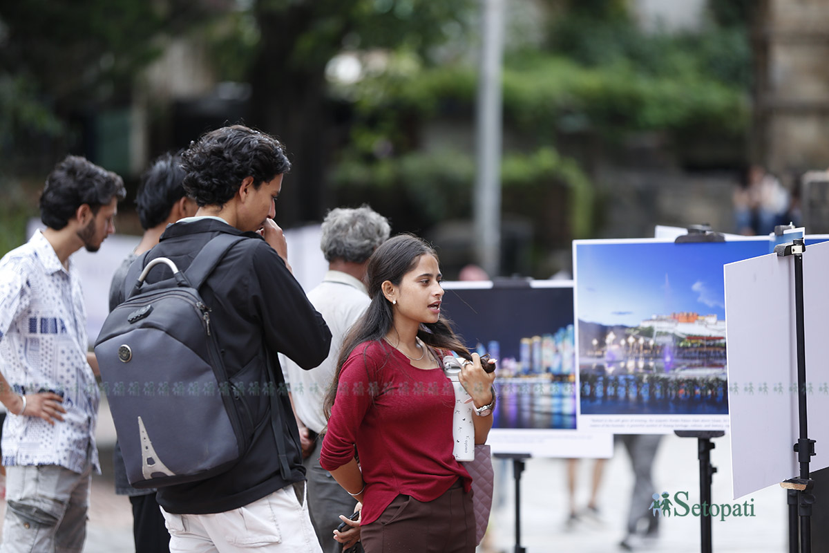 photo-exhibation--(10)-1787155615.jpg