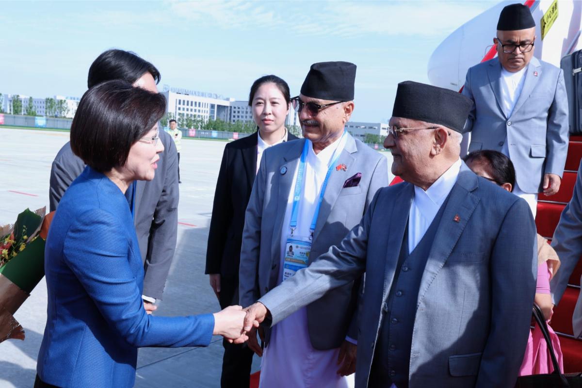 pm-oli-at-china-(5)-1756547650.jpg