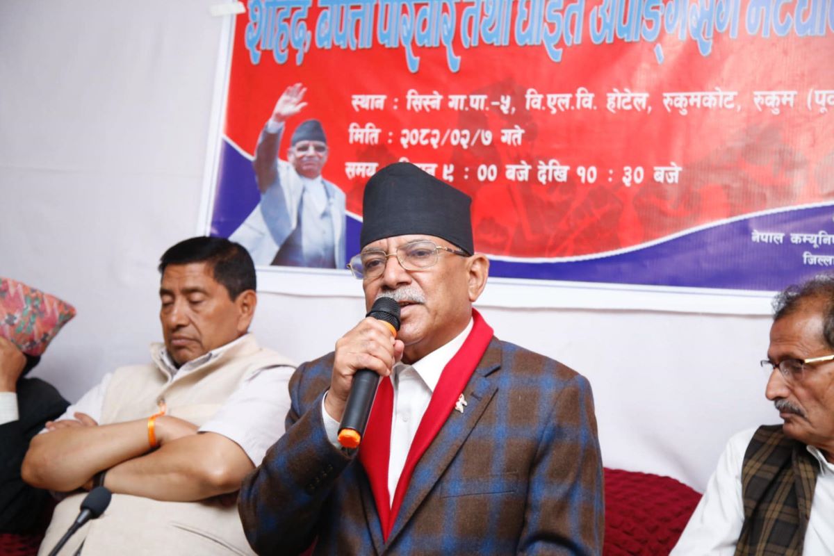सबैभन्दा बुद्धि नभएका डाक्टर बाबुराम: प्रचण्ड
