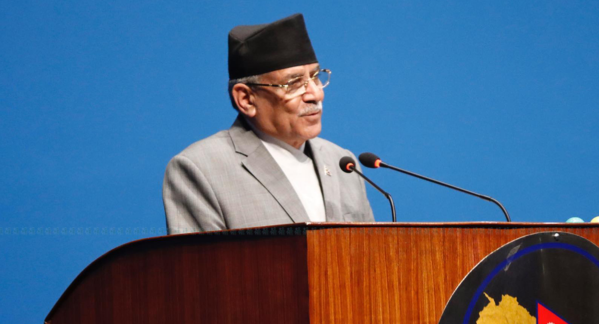 एमाले सांसद गिरीले सोधे आर्थिकमन्दी कसरी रोक्नुहुन्छ? प्रधानमन्त्रीले भनेः फजुल खर्च रोक्छु (भिडिओ)