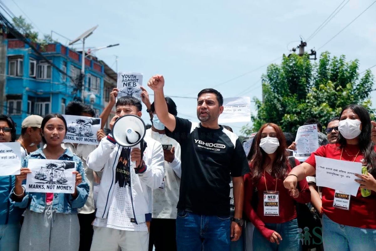 protest-(10)-1782372133.jpg
