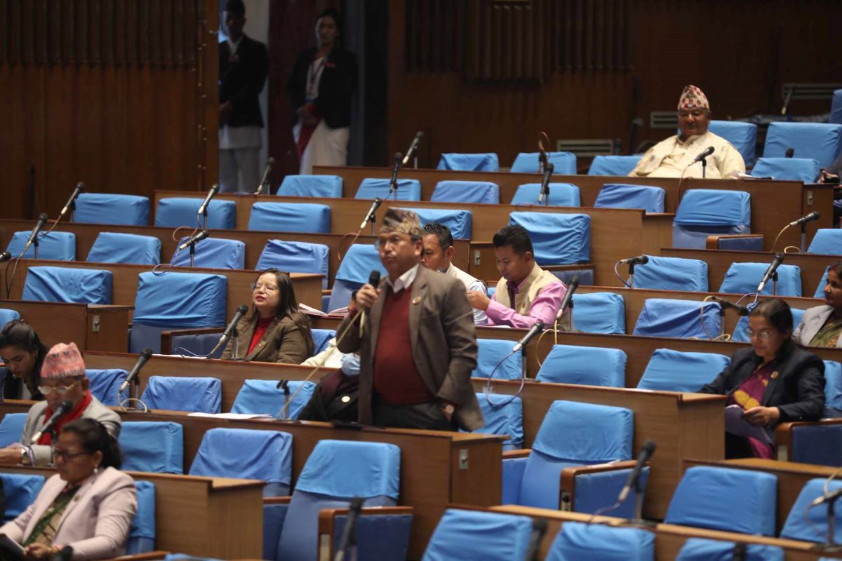 ट्रम्पको अभिव्यक्तिबारे सरकारले मुख खोल्नुपर्छ: पूर्णबहादुर घर्ती