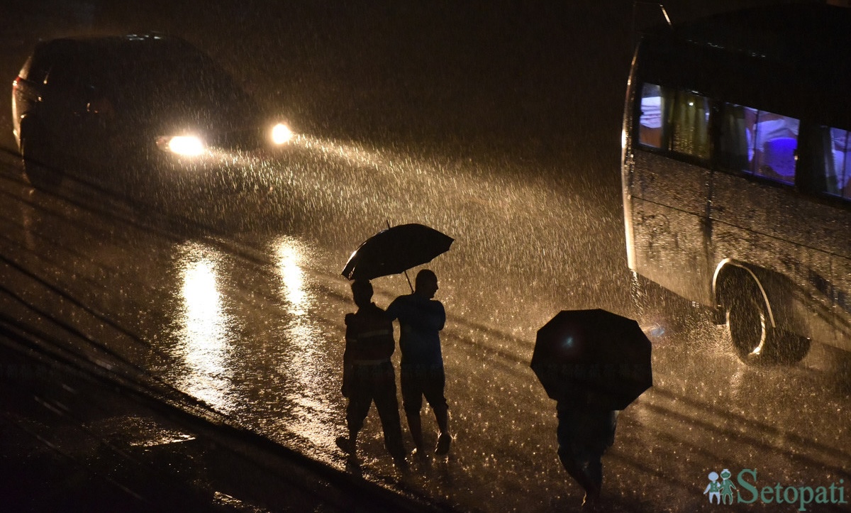 सधैंजसो राति राति किन पर्छ पानी?