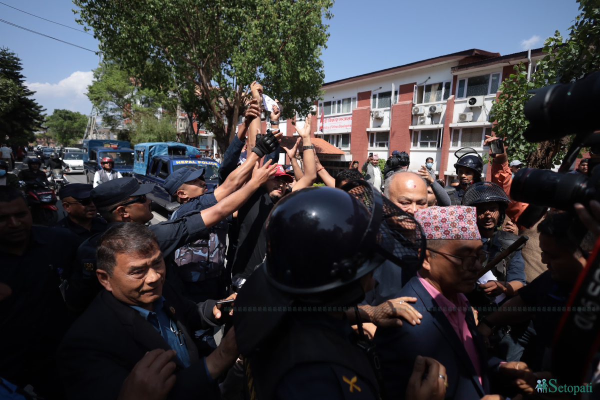 rajendra-lingden-and-gyanendra-shahi-(6)-1745138003.jpg