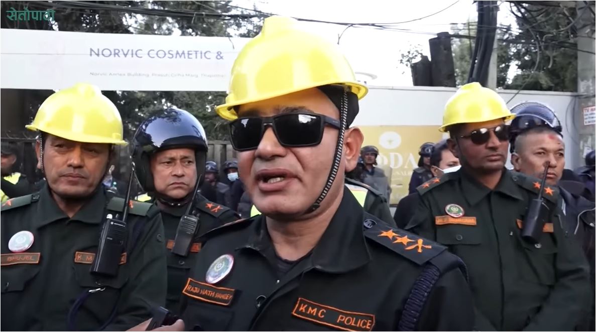 नगर प्रहरी प्रमुख राजुनाथलाई निलम्बन गर्ने निर्णय कार्यान्वयन नगर्न आदेश