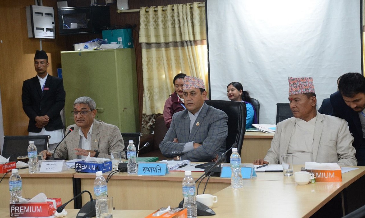 प्रहरीका कार्यालय सहयोगीदेखि हवल्दारसम्म आधारभूत तह भनौंः गृहमन्त्री लेखक