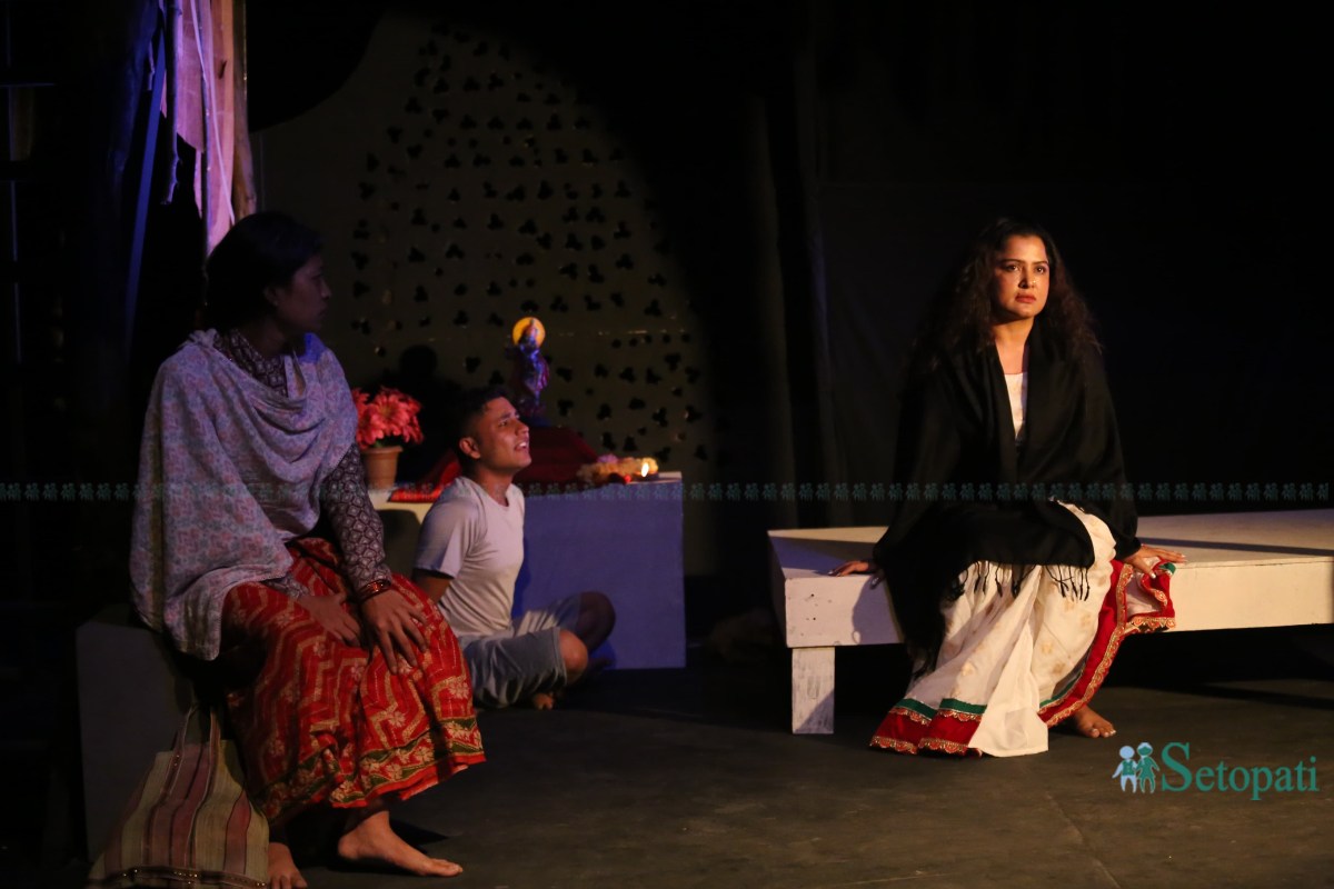 rekha-drama-(4)-1748932237.jpeg