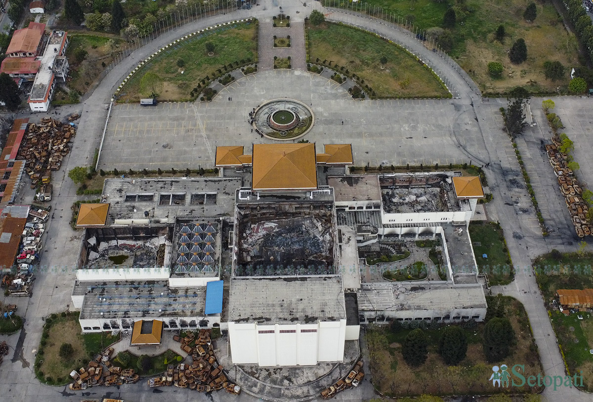 भदौ २४ को साक्षी बनेर उभिएको अन्तर्राष्ट्रिय सम्मेलन केन्द्र (तस्बिरहरू)