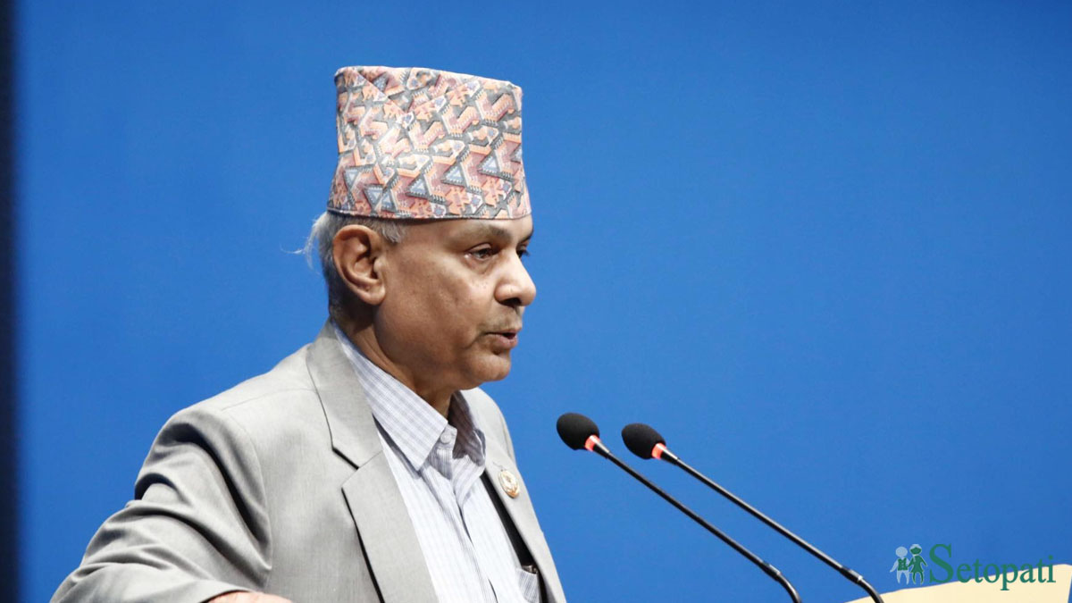 समाजले पत्याउन नसकेको झुण्डले लोकतान्त्रिक गणतन्त्रलाई मिति तोकेरै सिध्याइदिन्छु भन्ने दुस्साहस नगरे हुन्छः प्रमुख सचेतक घिमिरे
