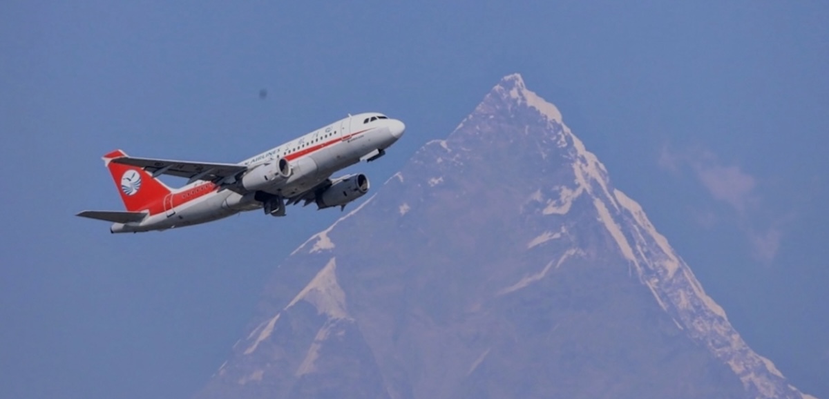 चीन उडानका क्रममा सिचुवान एयरलाइन्स। तस्बिर सौजन्यः राधिका कँडेल।