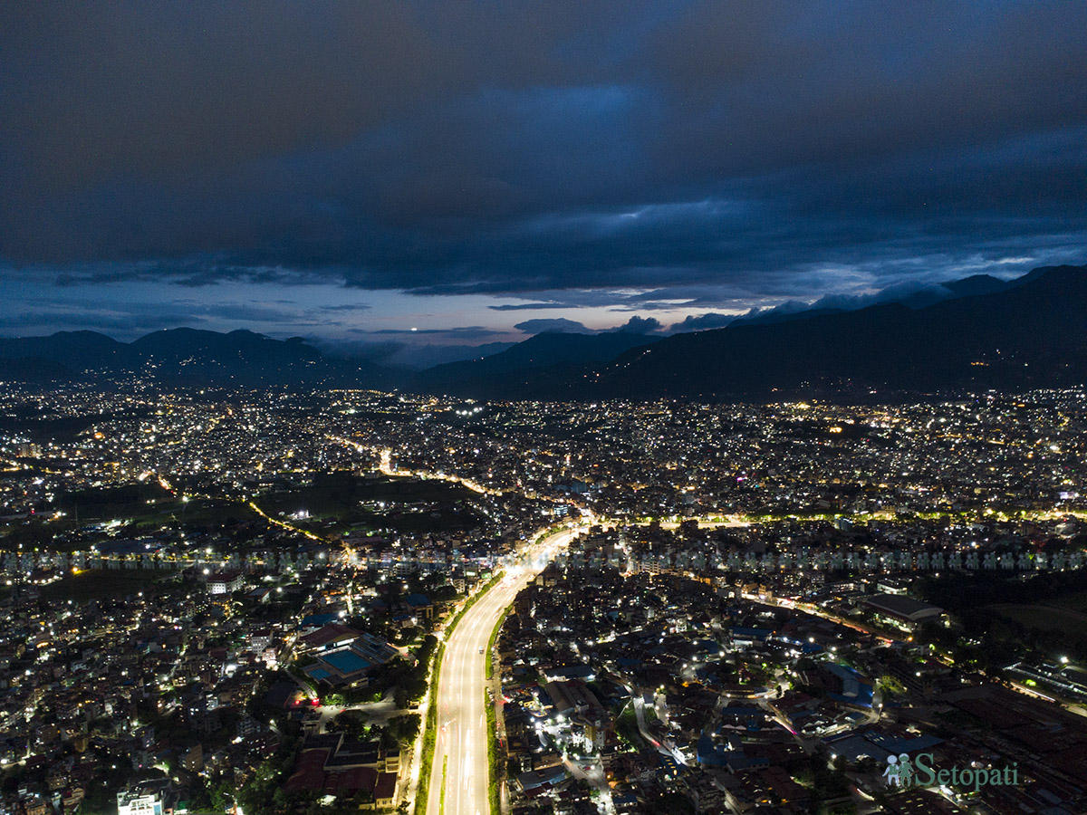 streetlight-lalitpur-(1)-1787318666.jpg