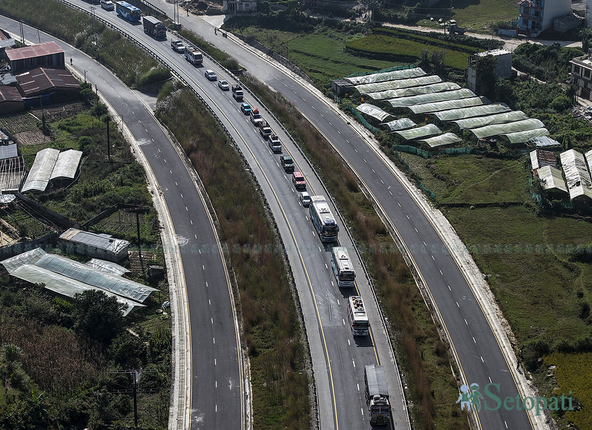 surung-marg-trafic-(13)-1792129144.jpg