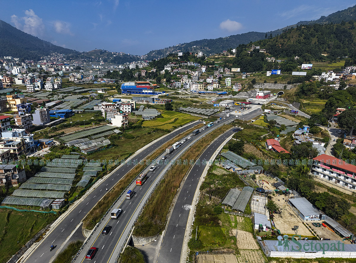 surung-marg-trafic-(14)-1792129144.jpg
