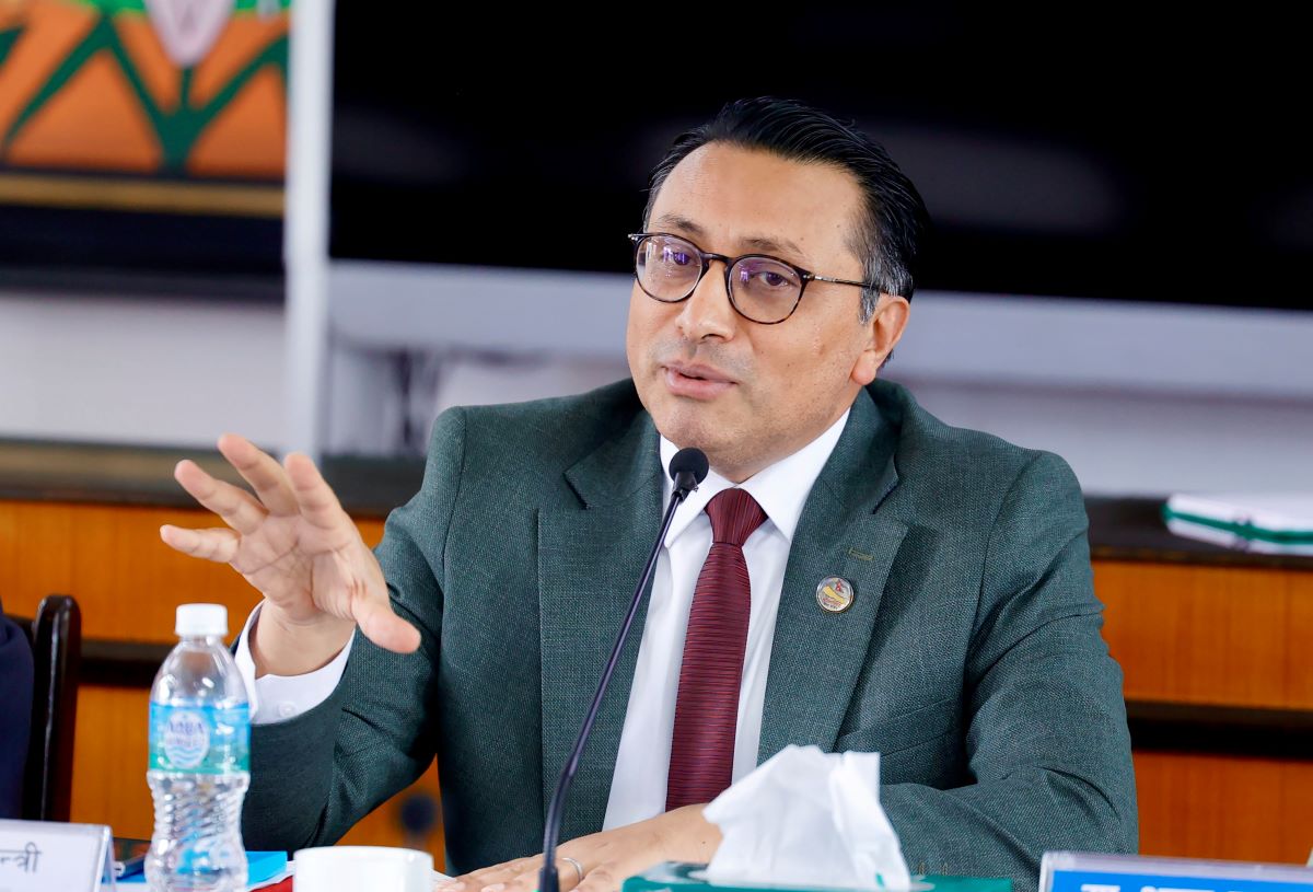 तस्बिरः रासस