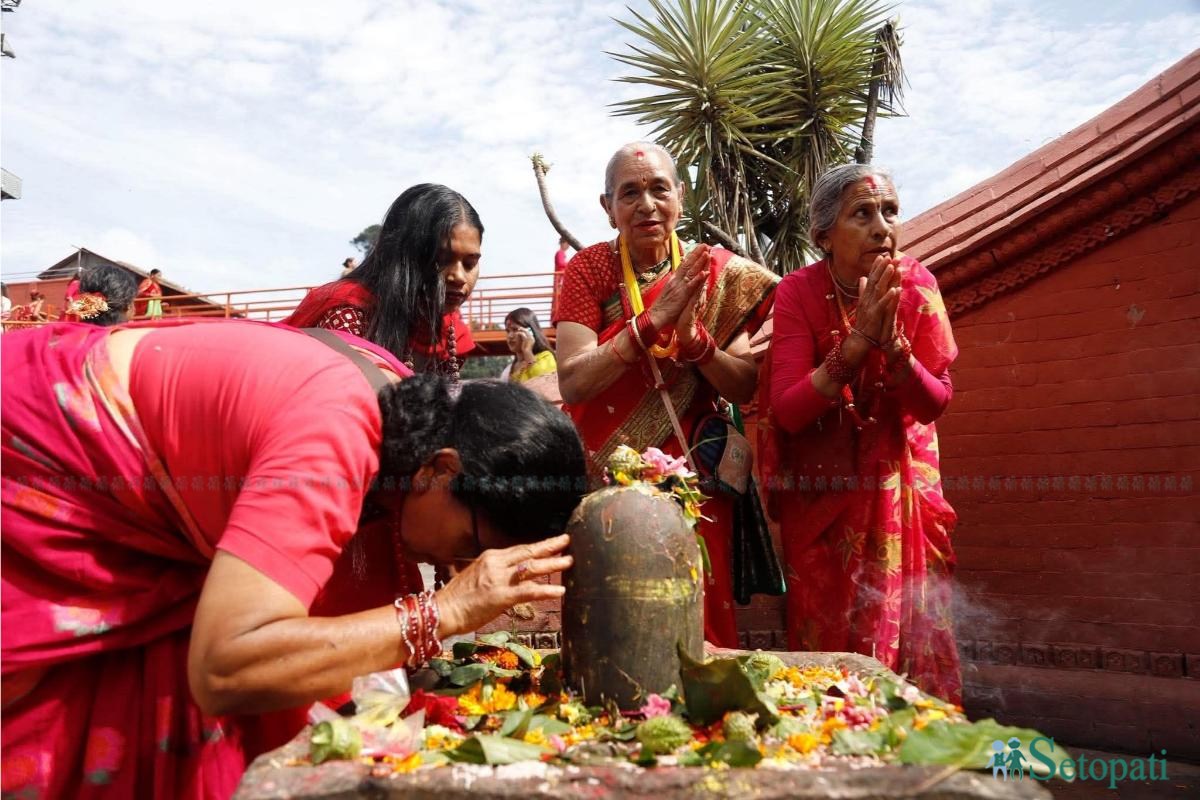 teej-pashupatinath-2083-(2)-1789360332.jpeg
