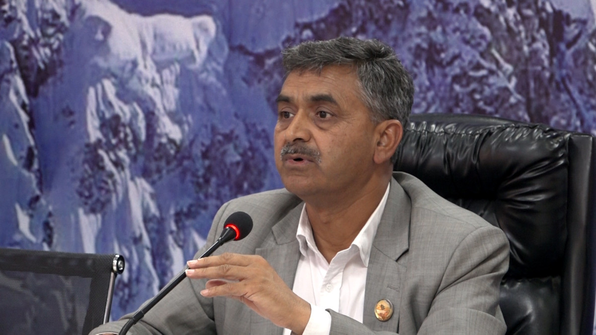समितिमा मन्त्री नआएपछि सांसदहरूको आक्रोशः मन्त्री र सरकार जबाफदेही नभए समिति नै खारेज गरौँ