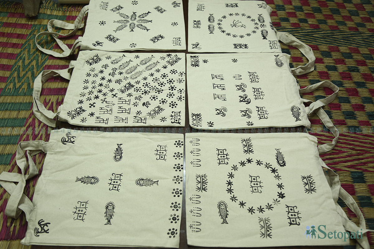 tharu-art-(11)-1752600657.jpg