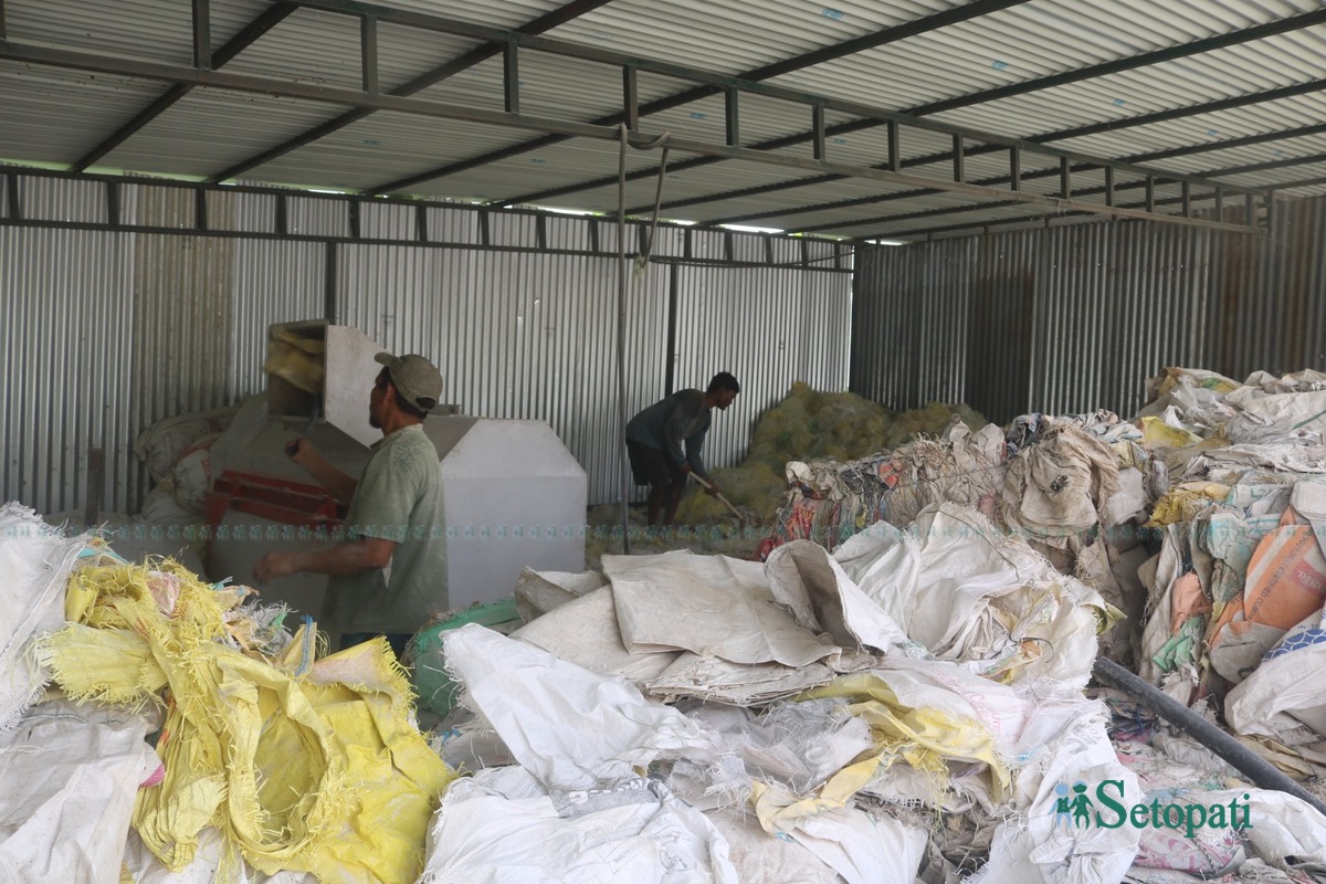 tile-factory1-1793201561.jpeg