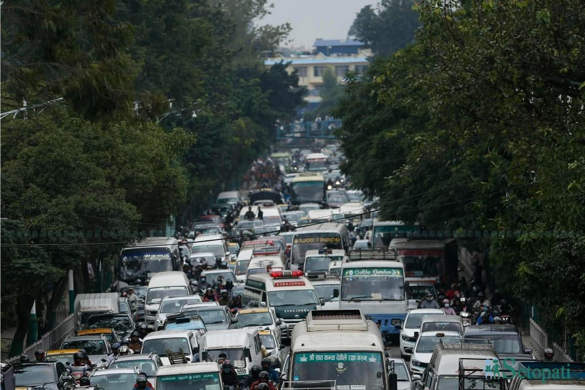 traffic-(6)-1791539382.jpeg