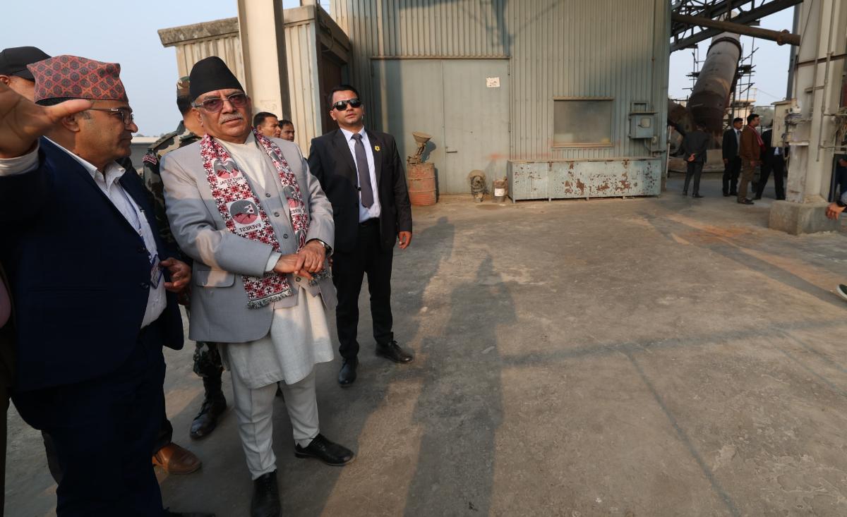 udaypur-cement-nirikxyan-with-pm-(2)-1706958601.jpg