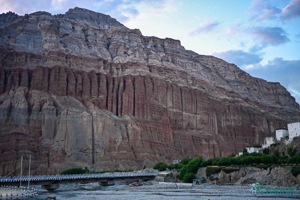 upper-mustang--(4)-ink-1748667094.jpeg