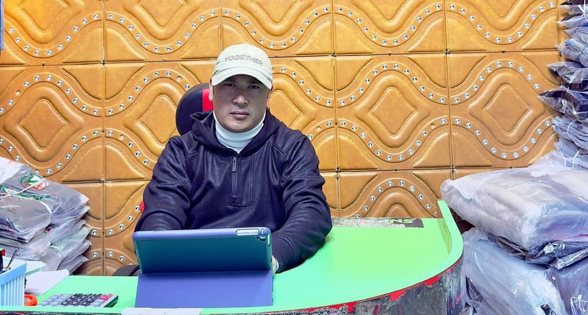 भर्जिन्स प्रालिका सञ्चालक सञ्जीव श्रेष्ठ