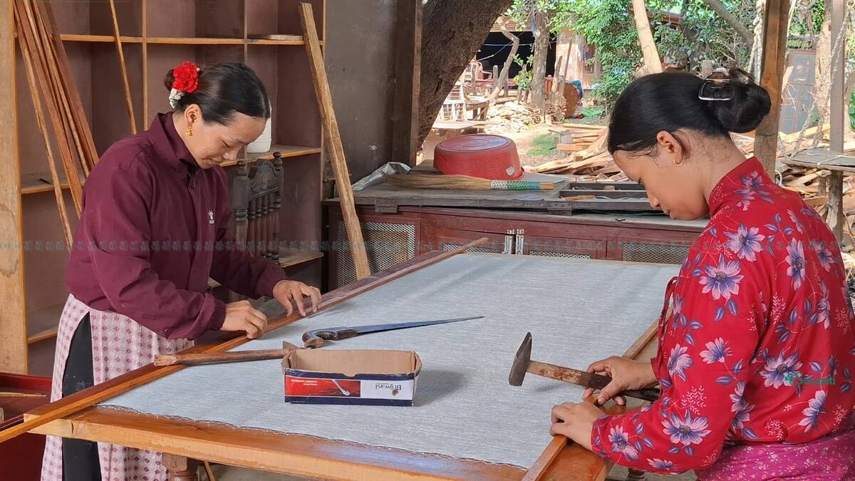 women-in-crafting3-1791214998.jpeg