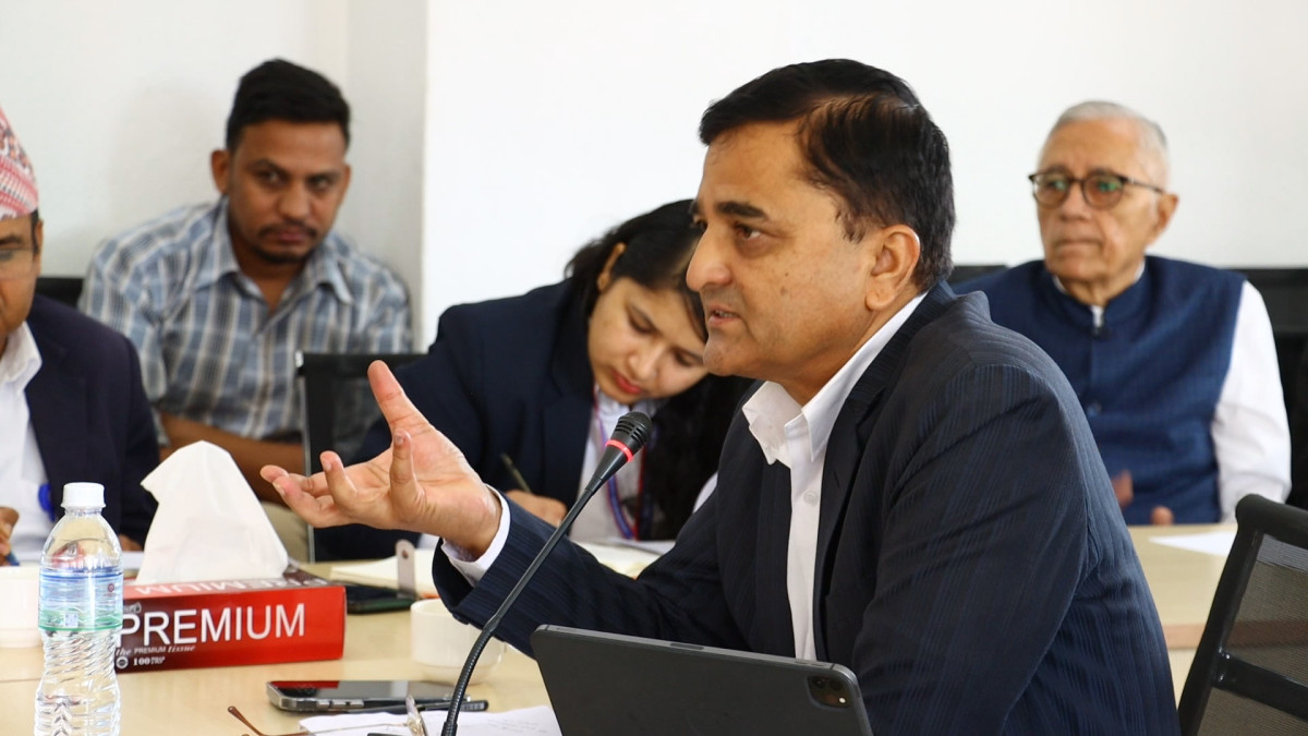 नेताको भोट बढाउनका निम्ति अब विमानस्थलहरू बन्नु हुँदैनः योगेश भट्टराई