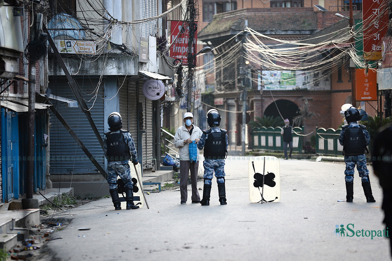 https://www.setopati.com/uploads/shares/2020/sujita/patan curfew/corfu (1).jpg